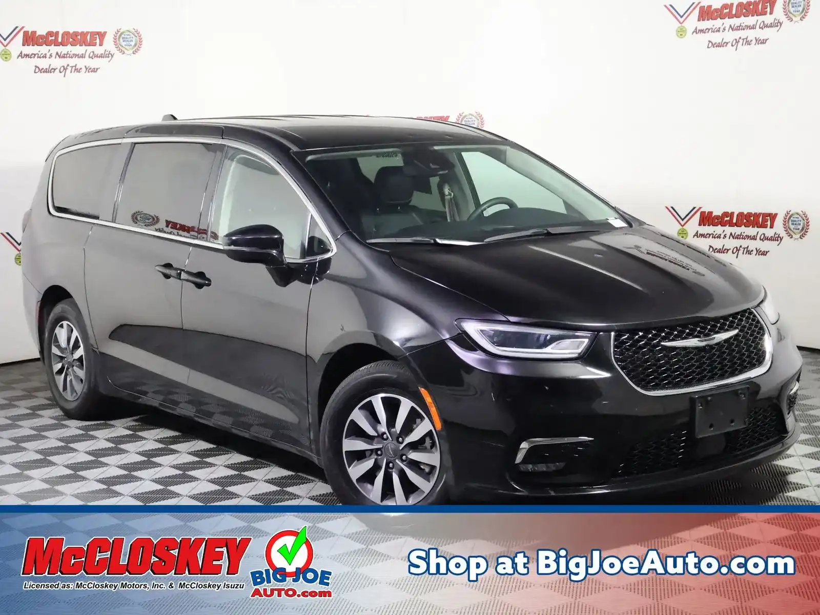 2024 Chrysler Pacifica Hybrid PHEV Select's photo