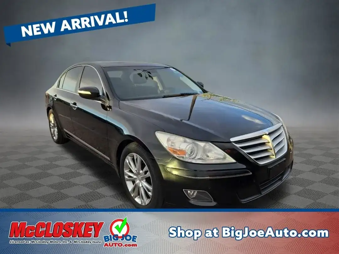 2011 Hyundai Genesis 4.6's photo