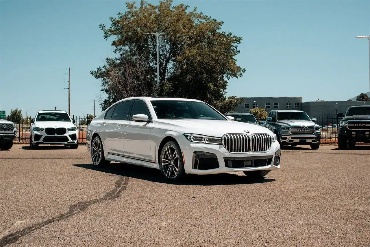 2022 BMW 7 Series 750i xDrive's photo