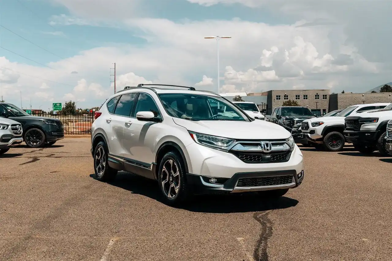 2017 Honda CR-V Touring AWD's photo