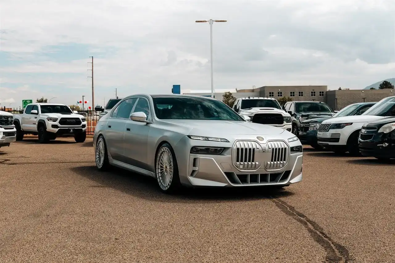 2025 BMW 7 Series 760i xDrive Sedan's photo