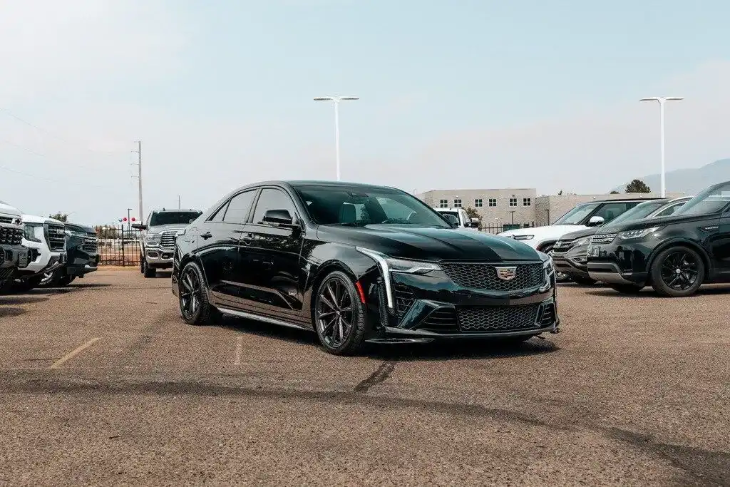 2023 Cadillac CT4 V-Series Blackwing's photo