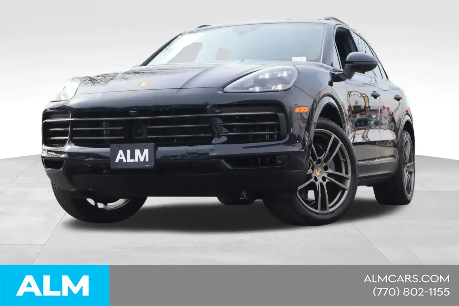 2023 Porsche Cayenne S's photo