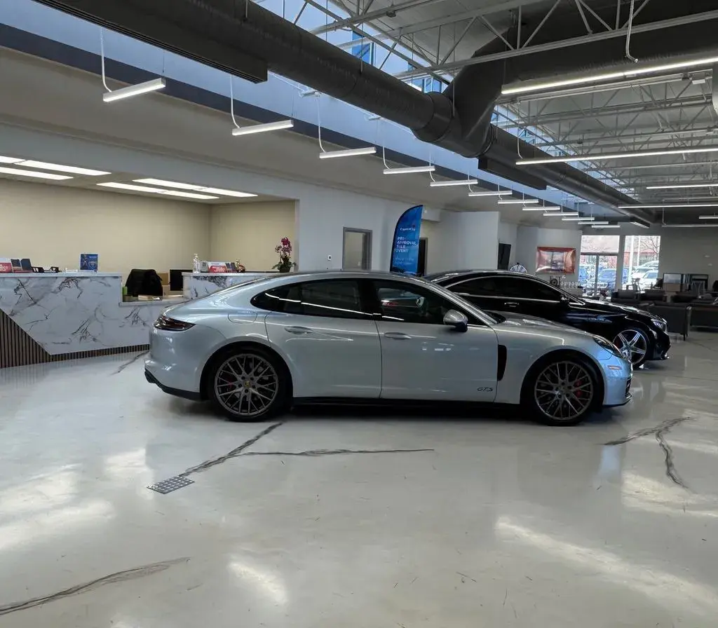 2019 Audi e-tron Prestige photo 5
