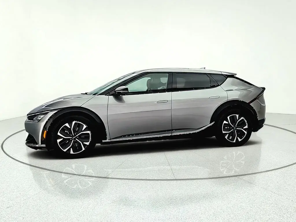 2022 Kia EV6 Wind AWD photo 4