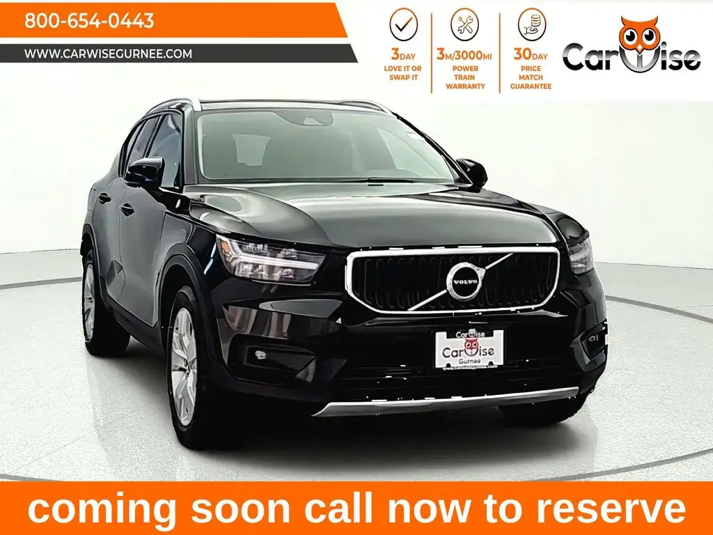 2022 Volvo XC40 T5 Momentum AWD's photo