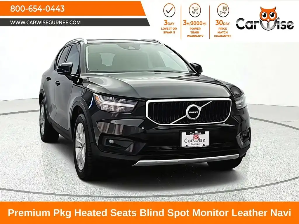 2022 Volvo XC40 T5 Momentum AWD's photo