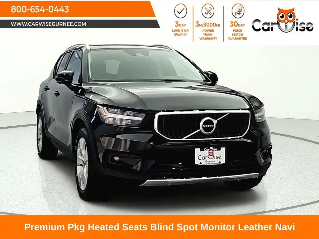 2022 Volvo XC40 T5 Momentum AWD's photo
