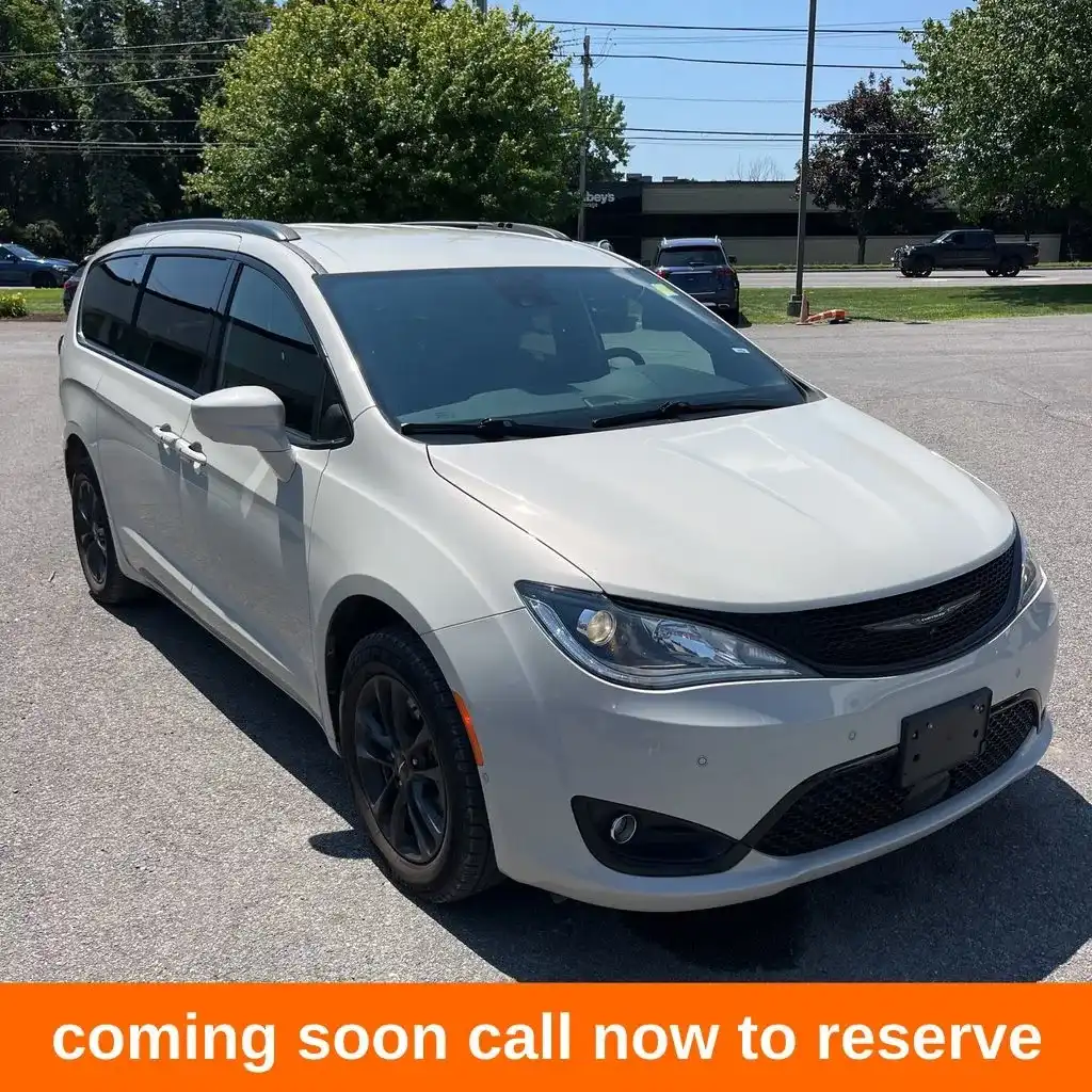 2020 Chrysler Pacifica 3.6 AWD LAUNCH EDITION AUTO 4WD's photo