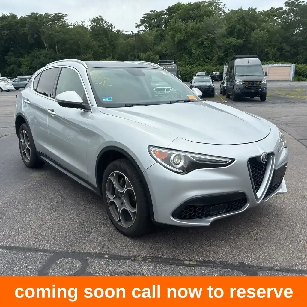 2019 Alfa Romeo Stelvio AWD's photo