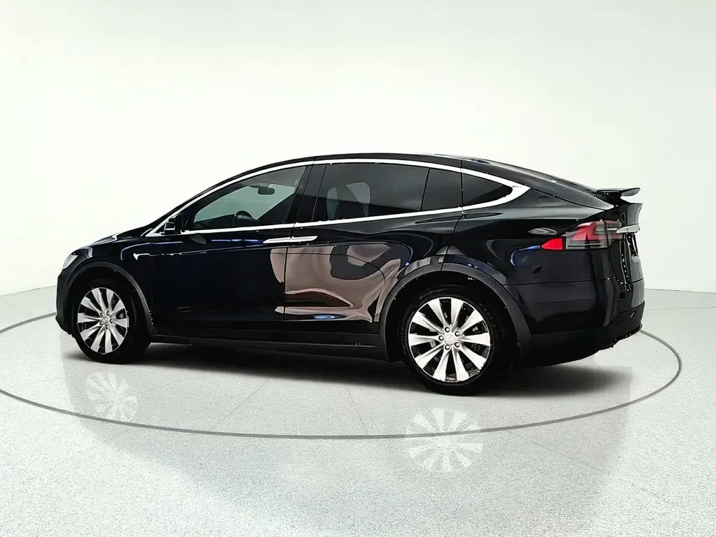 2020 Tesla Model X Long Range photo 4