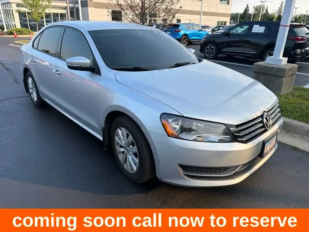 2014 Volkswagen Passat 1.8T S DSG PZEV's photo