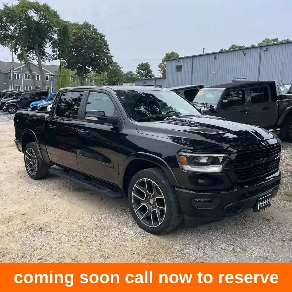 2019 RAM 1500 Laramie 4x4 Crew Cab 5'7's photo