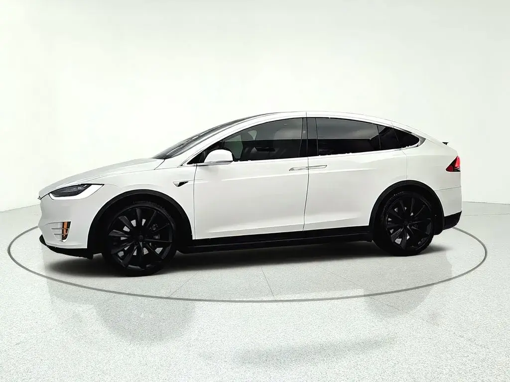 2017 Tesla Model X 100D photo 4