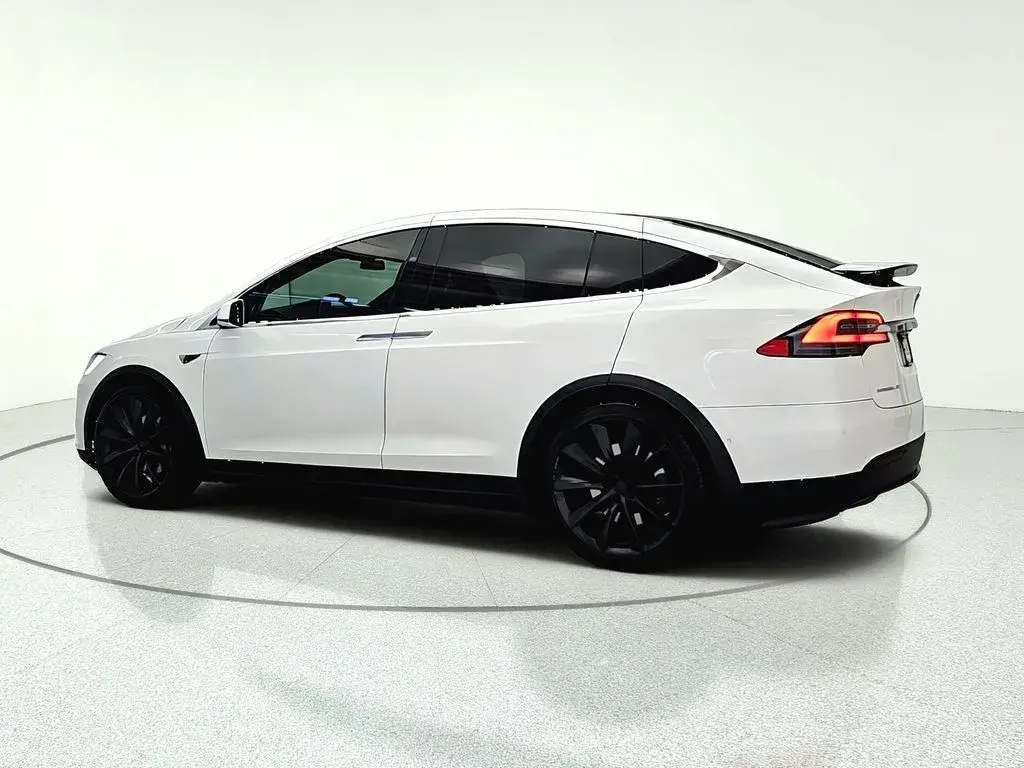 2017 Tesla Model X 100D photo 5