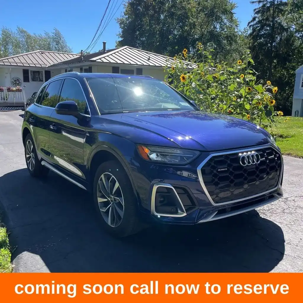 2022 Audi Q5 45 Premium Plus's photo