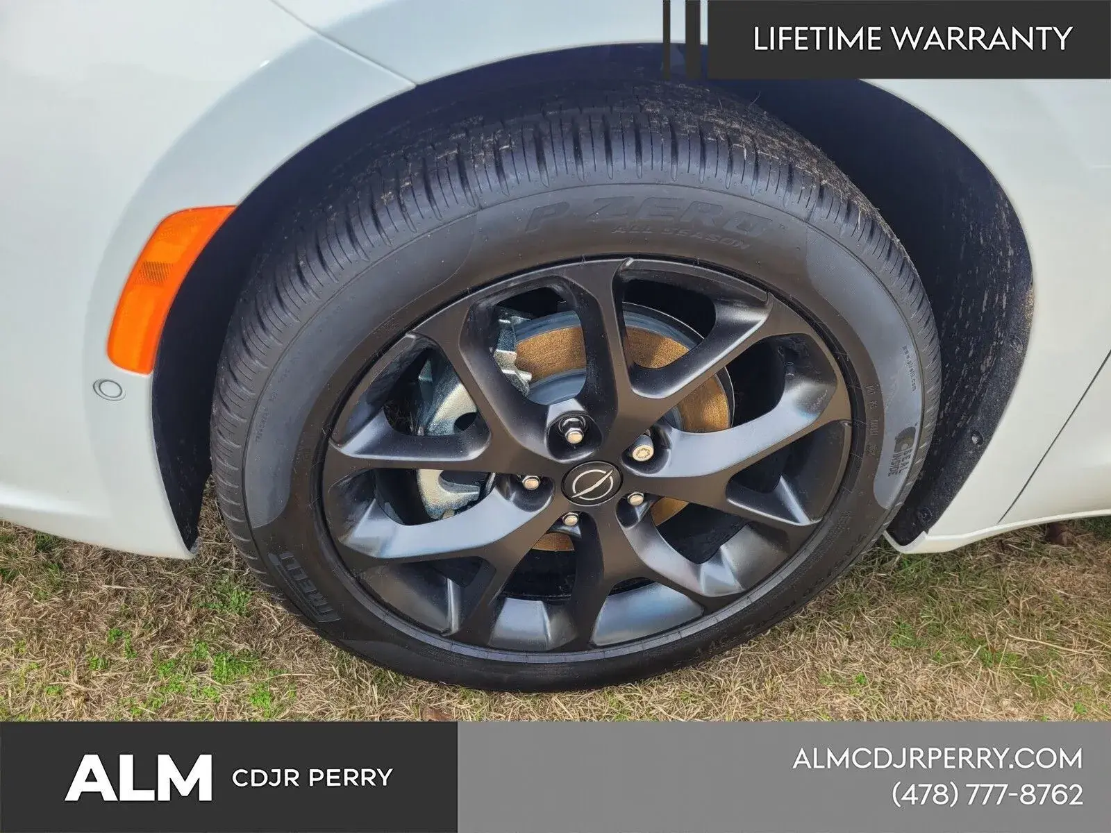 2026 Chrysler Pacifica Limited photo 3