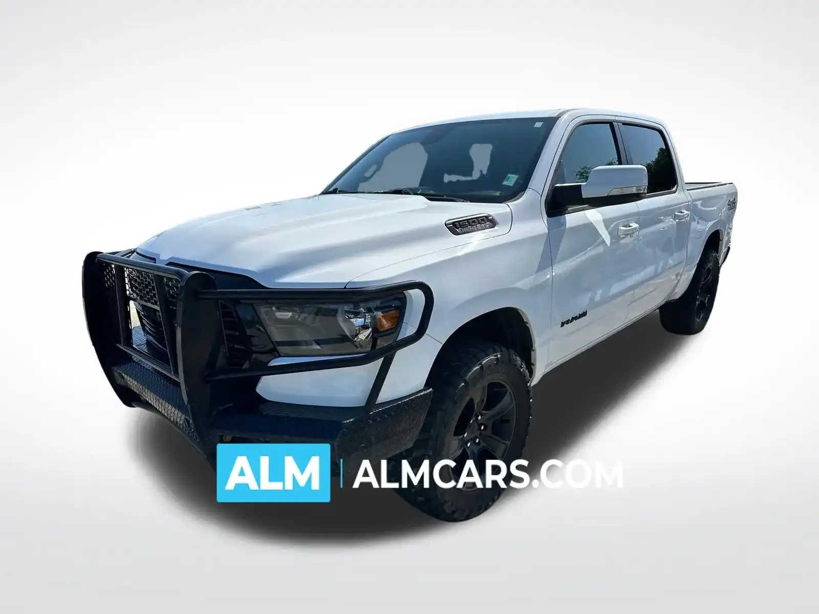 2020 RAM 1500 Big Horn/Lone Star 4x4 Crew Cab 5'7's photo