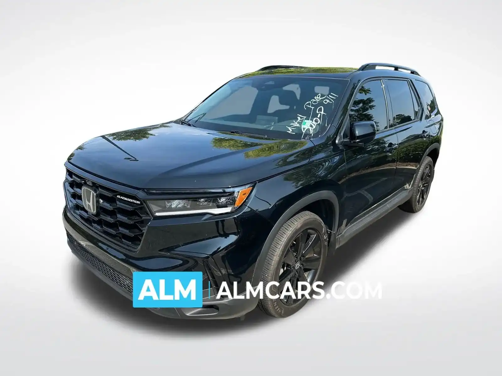 2025 Honda Pilot Black Edition AWD's photo
