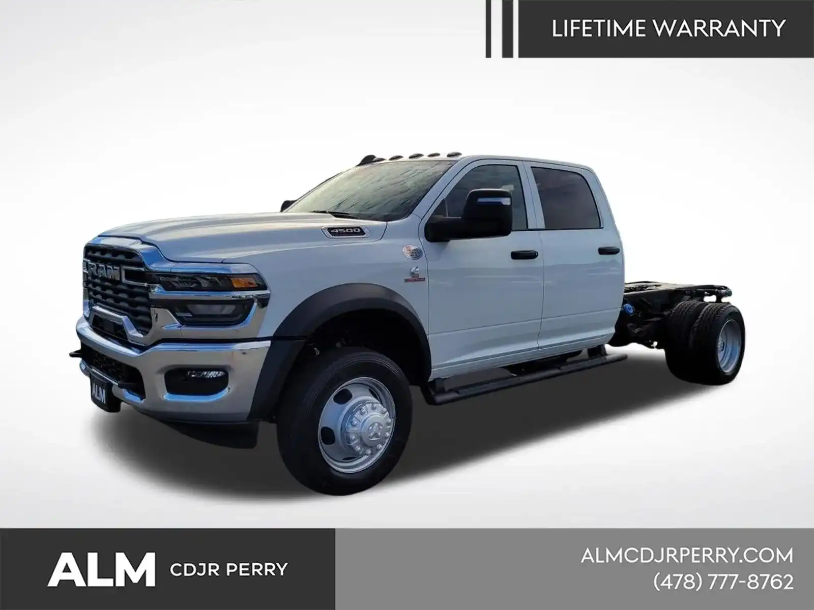 2025 RAM 4500 Tradesman 4X4 Crew Cab DRW 173" WB's photo