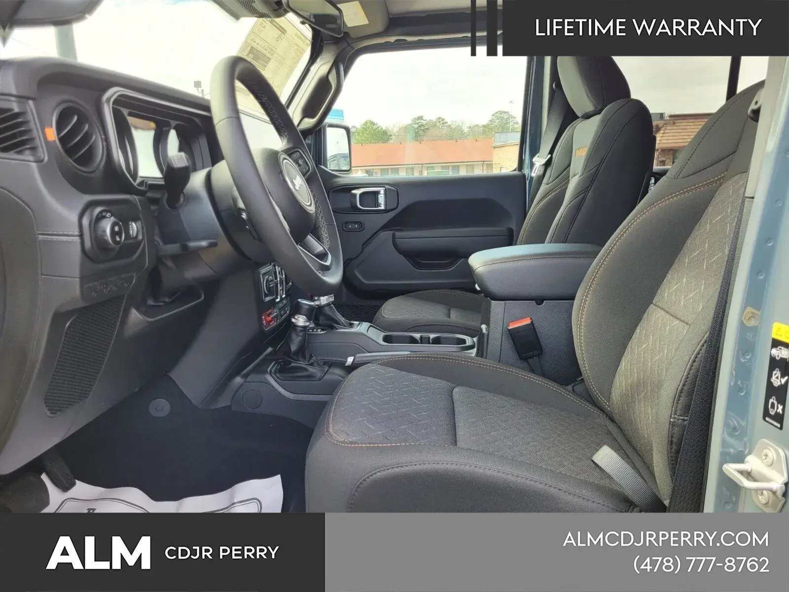 2025 Jeep Gladiator Mojave Auto photo 3