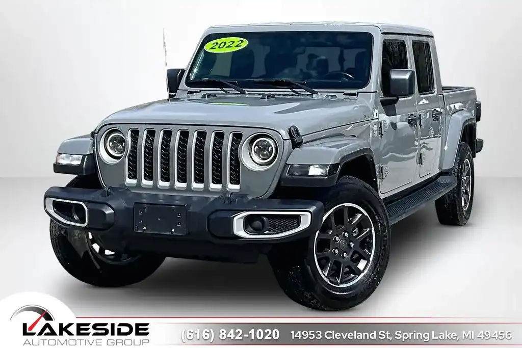 2022 Jeep Gladiator Overland's photo