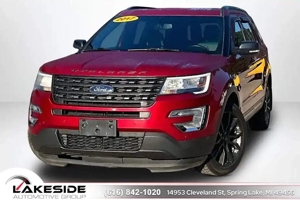 2017 Ford Explorer XLT 4WD's photo