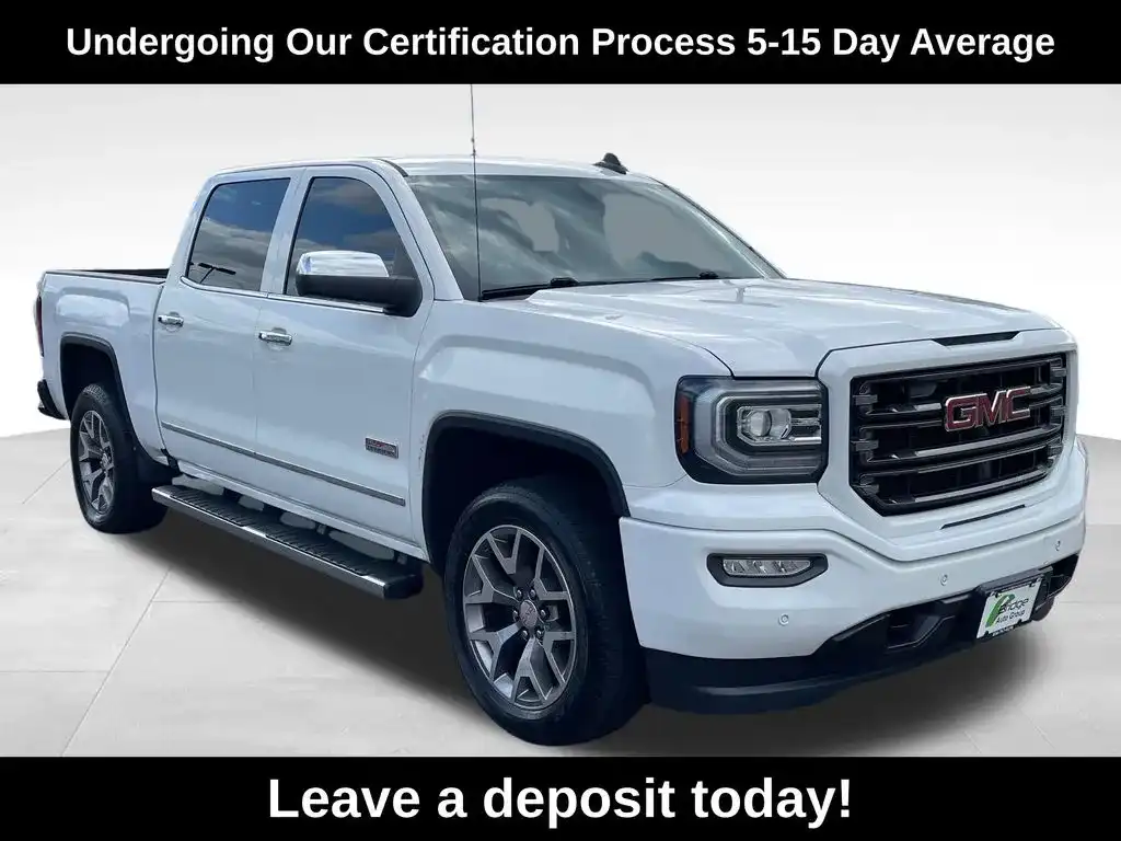 2016 GMC Sierra 4WD Crew Cab Short Box SLT's photo