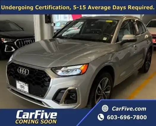 2022 Audi Q5 45 Premium Plus's photo