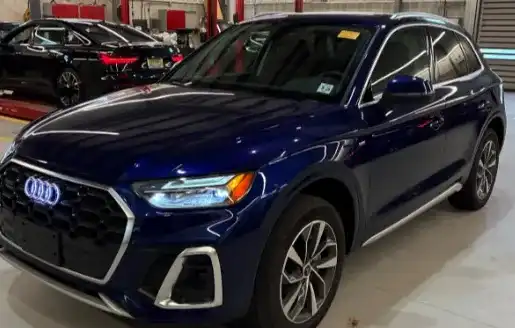 2023 Audi Q5 45 Premium Plus's photo