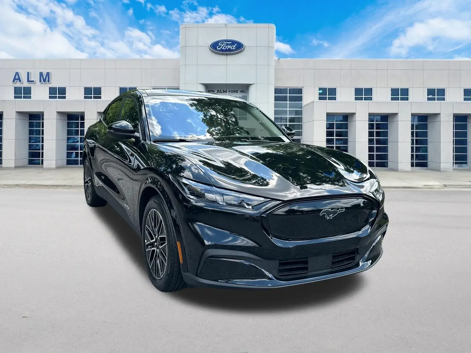 2026 Ford Mustang-Mach-e Premium photo 4