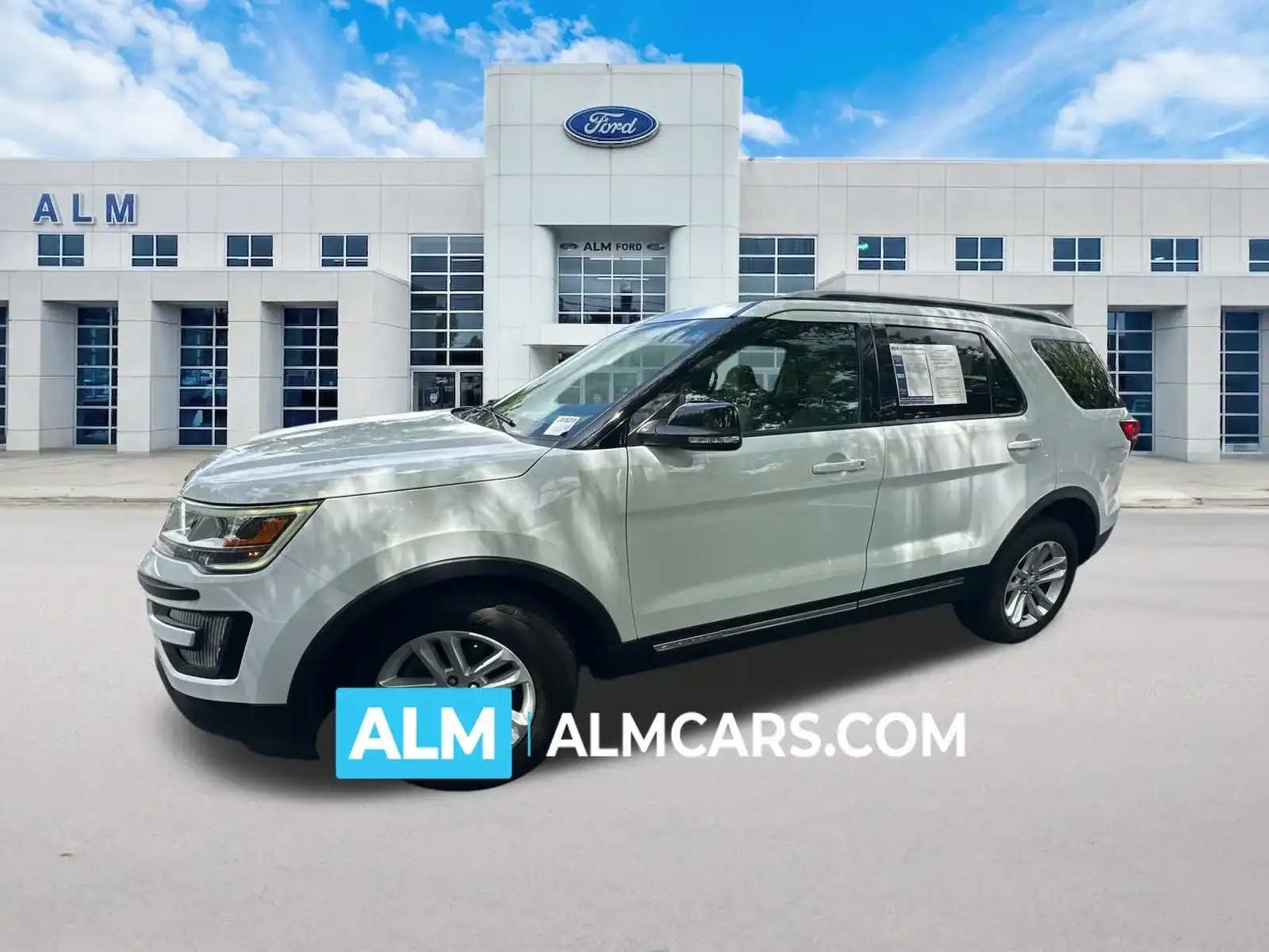2016 Ford Explorer XLT FWD's photo