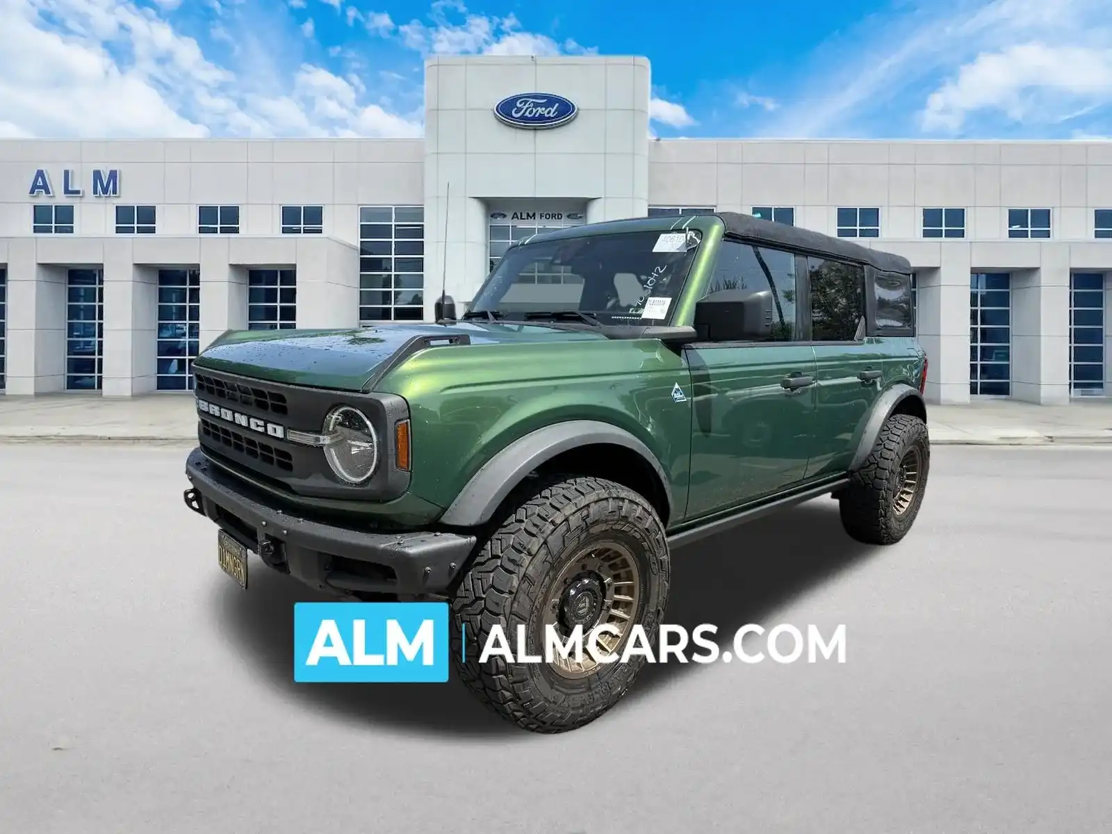 2023 Ford Bronco Black Diamond 4x4's photo