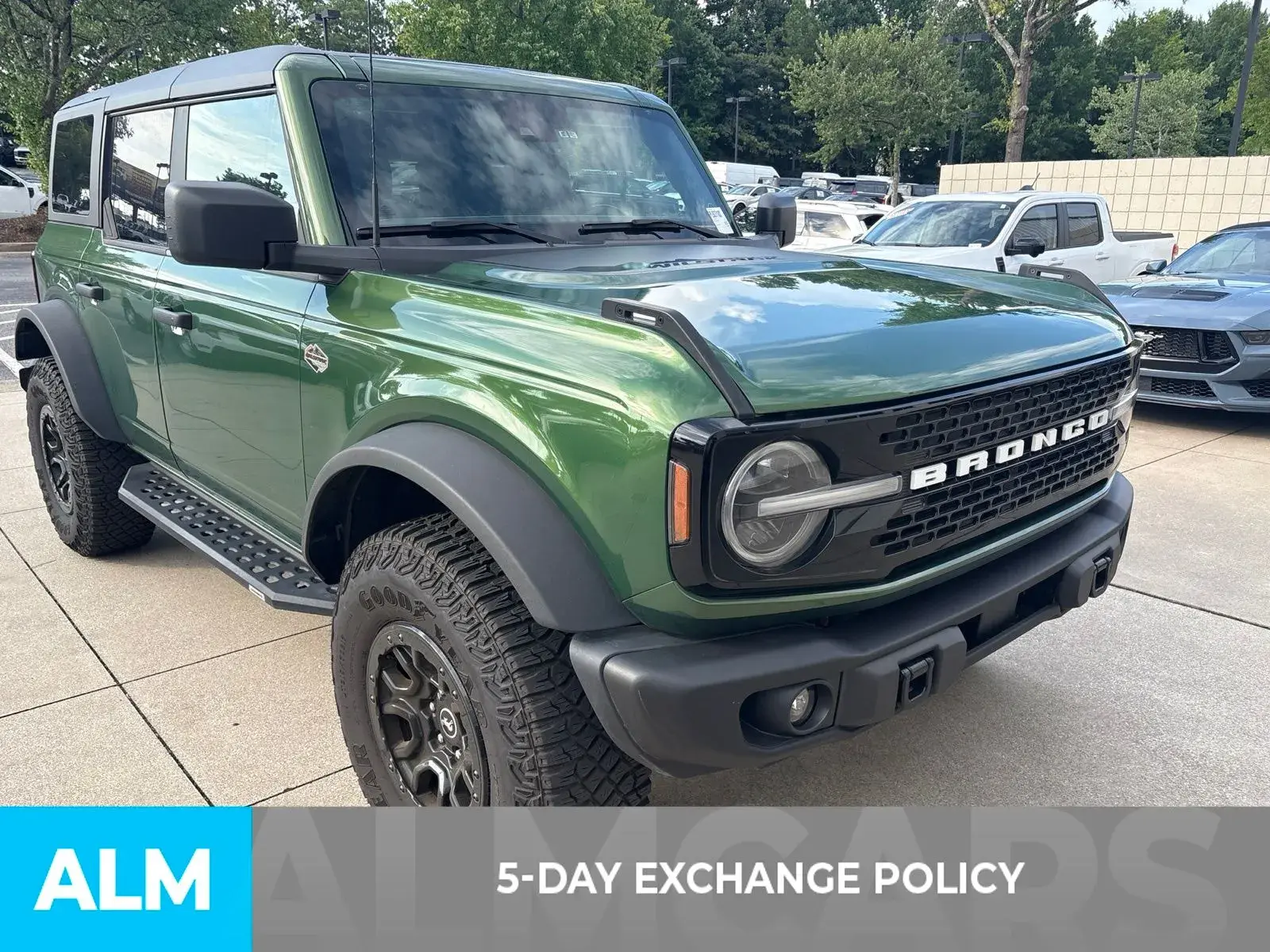 2023 Ford Bronco Wildtrak 4x4 photo 3