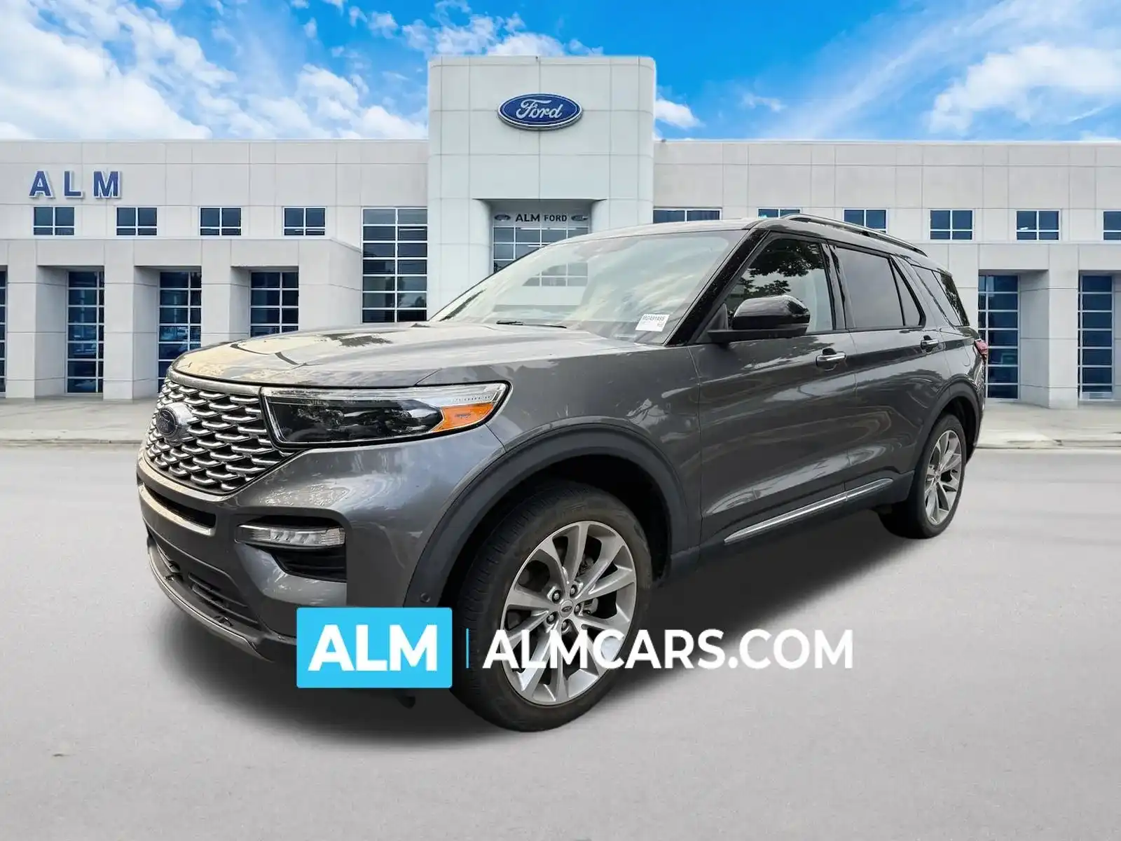 2021 Ford Explorer Platinum 4WD's photo