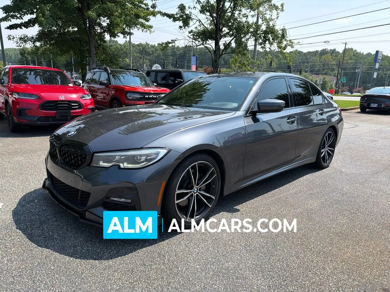 2021 BMW 3 Series 330i Sedan's photo