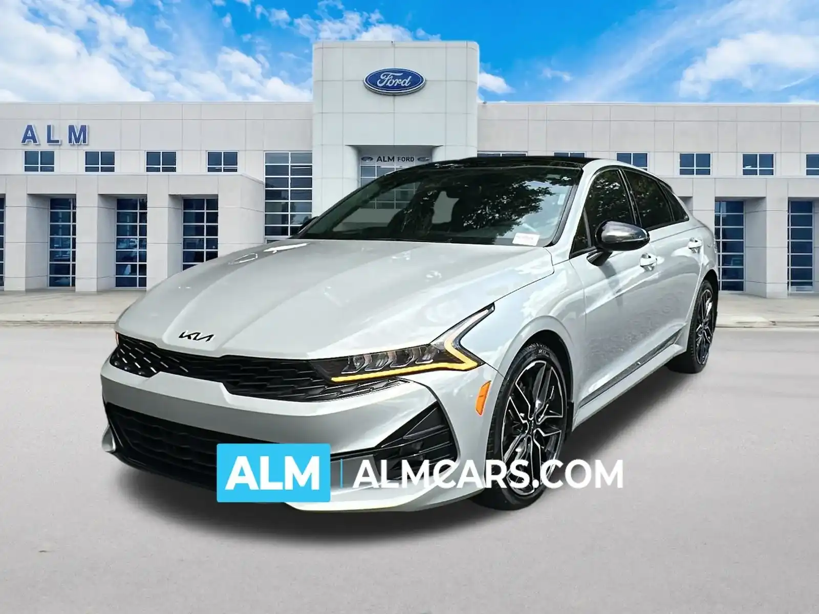2023 Kia Optima GT FWD's photo