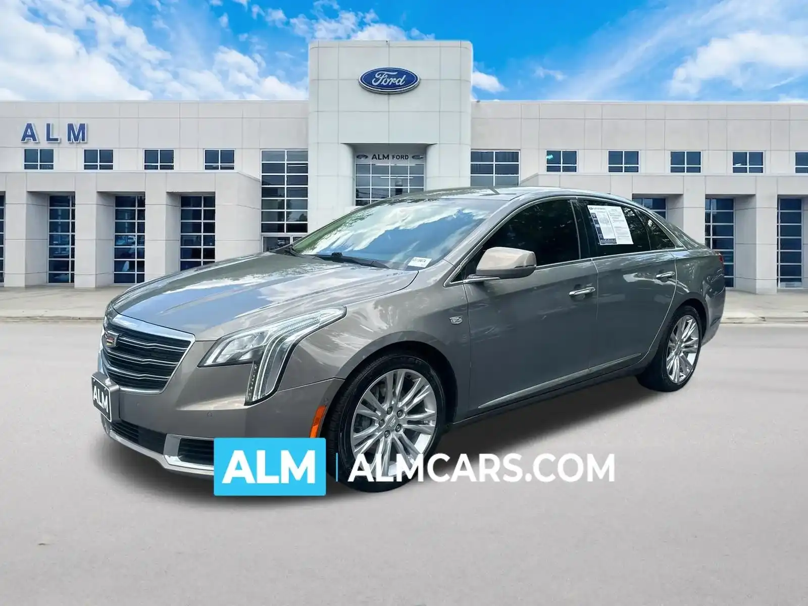 2019 Cadillac XTS 3.6L Luxury FWD's photo