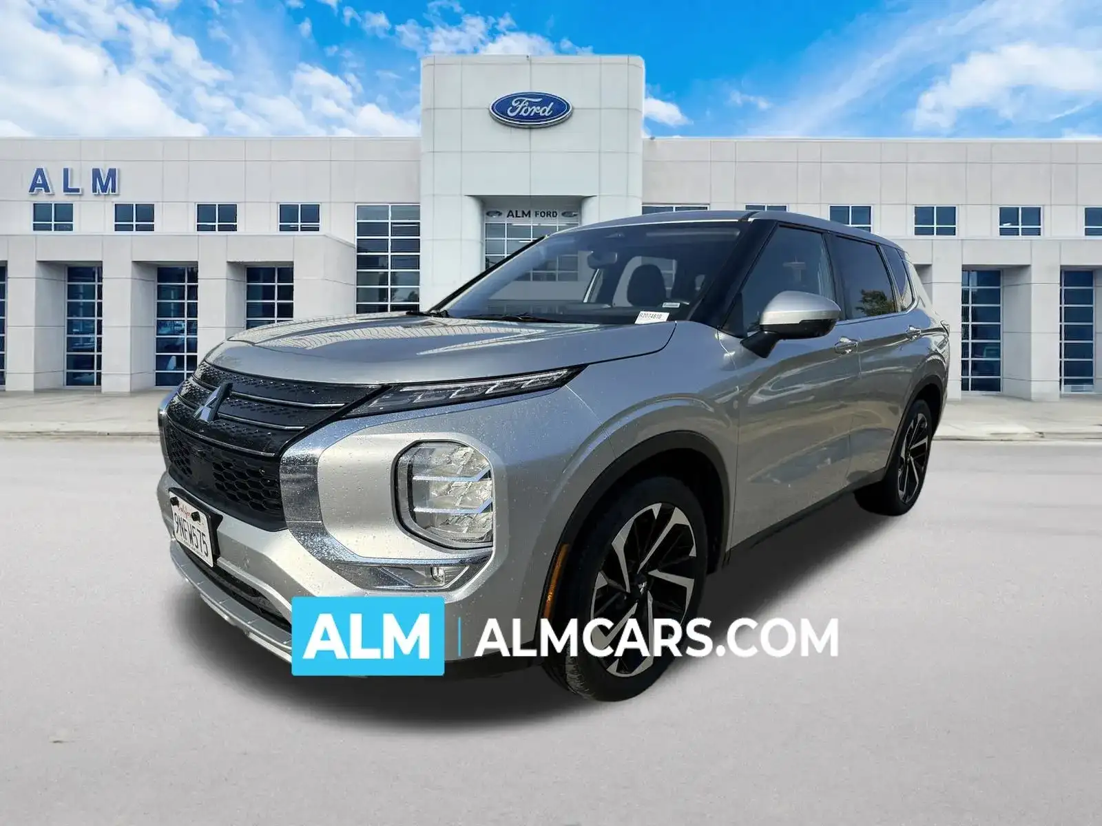 2024 Mitsubishi Outlander SE FWD's photo