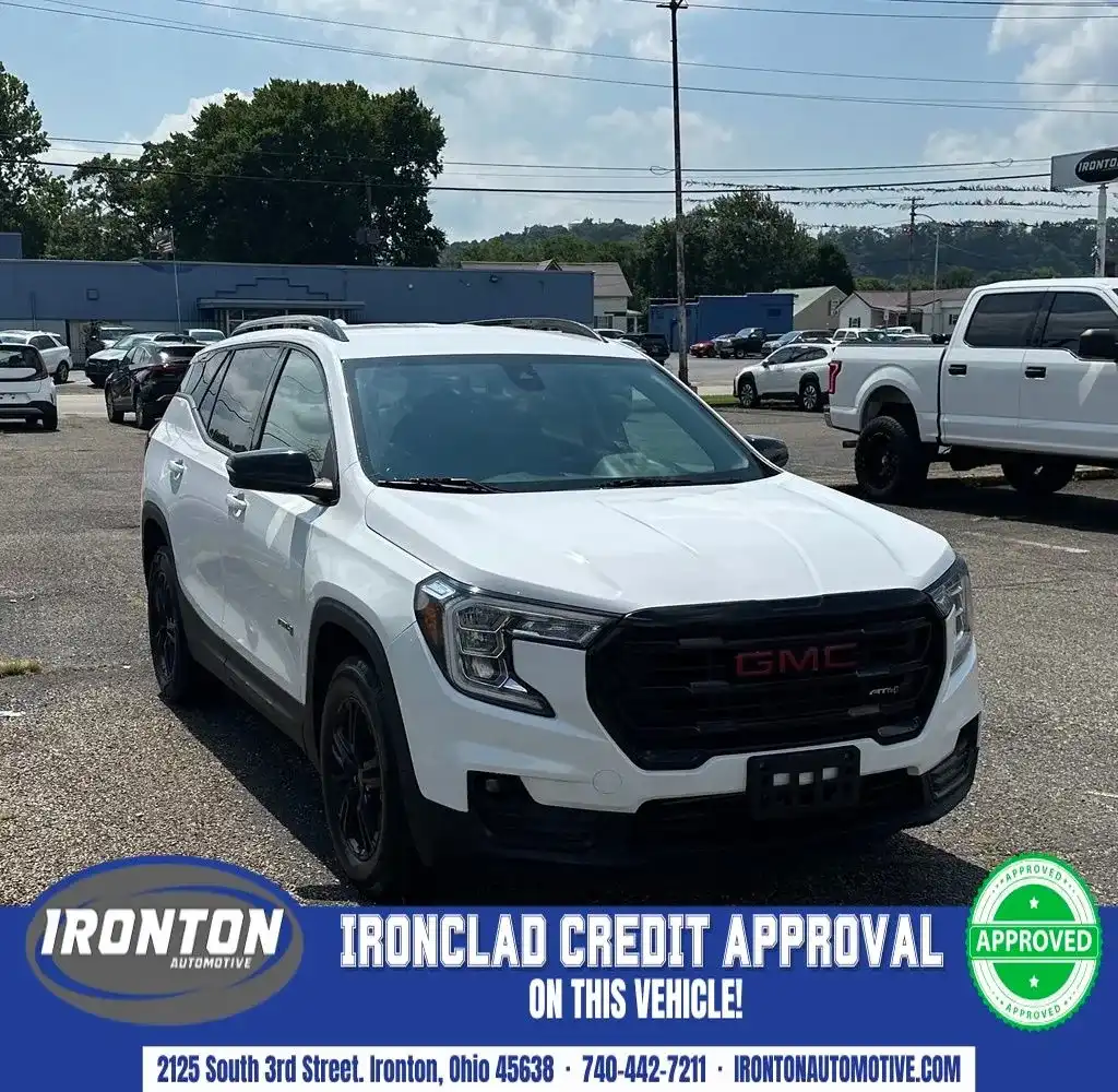 2022 GMC Terrain AT4 AWD's photo
