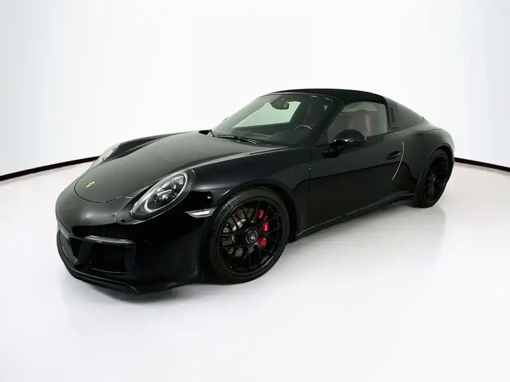 2018 Porsche 911 Targa 4 GTS's photo