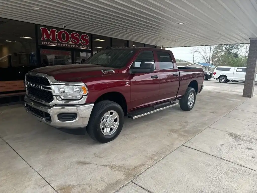 2024 RAM 3500 Tradesman 4WD Crew Cab SWB's photo
