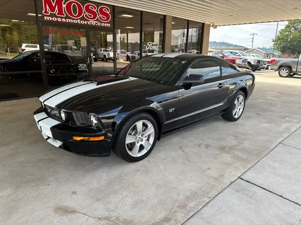 2006 Ford Mustang Premium GT's photo