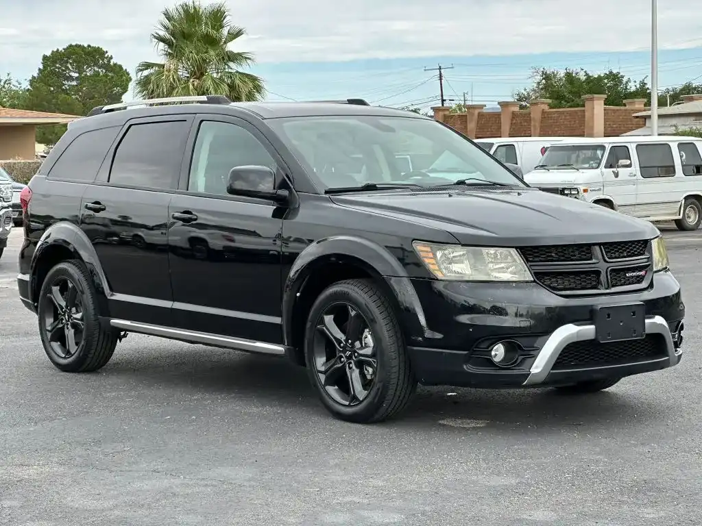 2019 Dodge Journey Crossroad FWD's photo