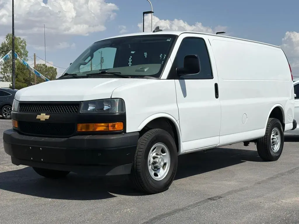 2021 Chevrolet Express Work Van HD 2500 photo 3