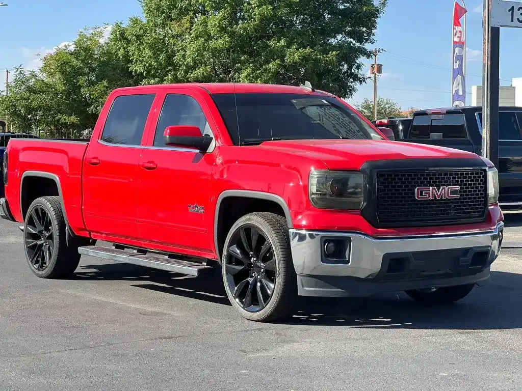2015 GMC Sierra 2WD Crew Cab SLE SWB's photo