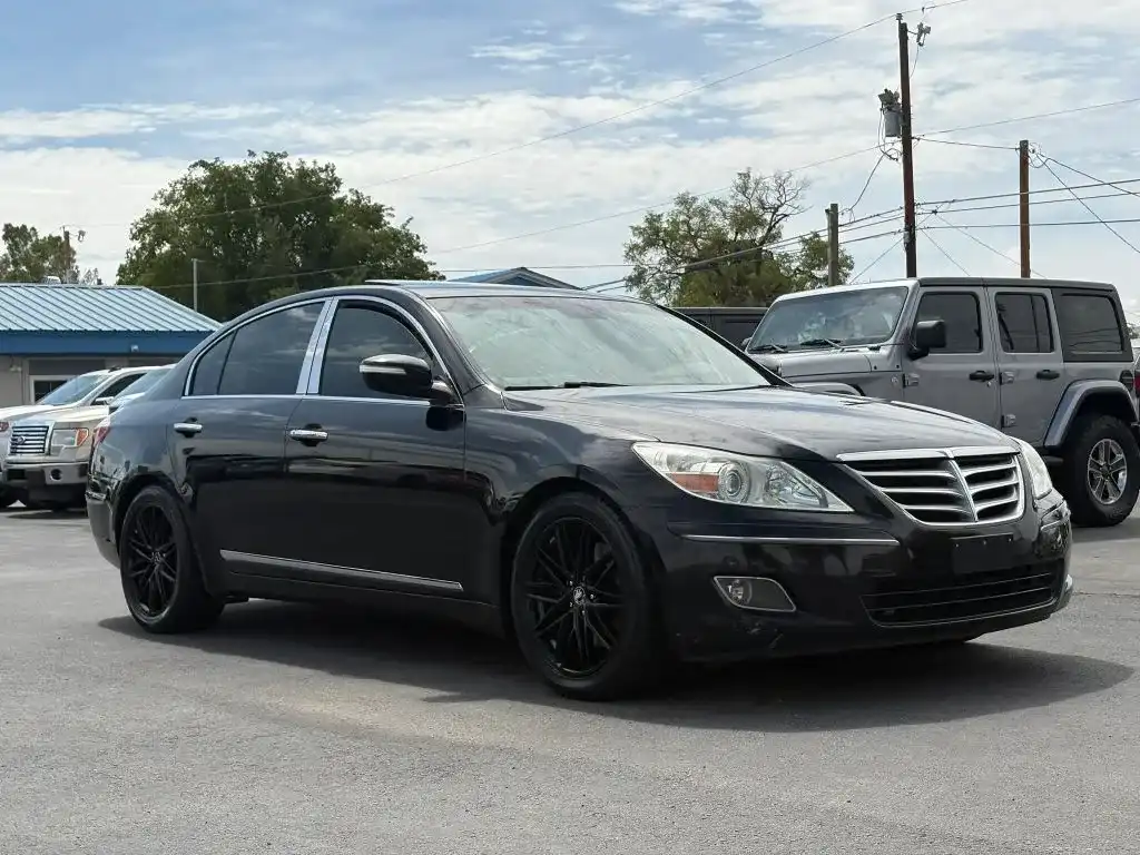 2009 Hyundai Genesis 4.6's photo