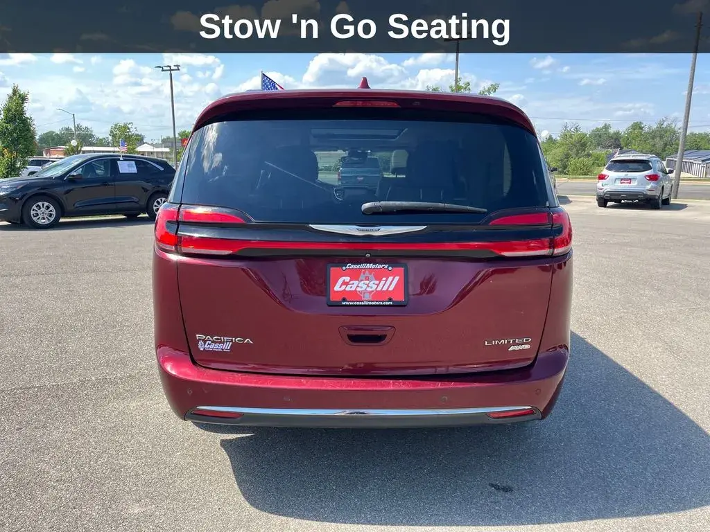 2021 Chrysler Pacifica Limited photo 5