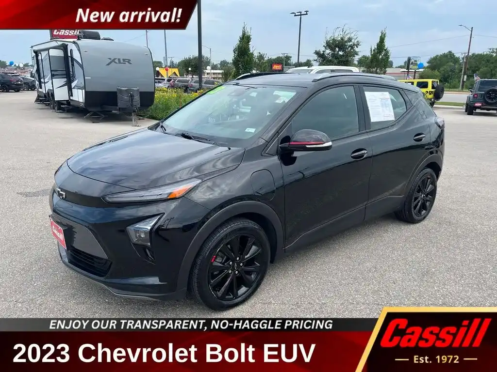2023 Chevrolet Bolt EUV LT's photo