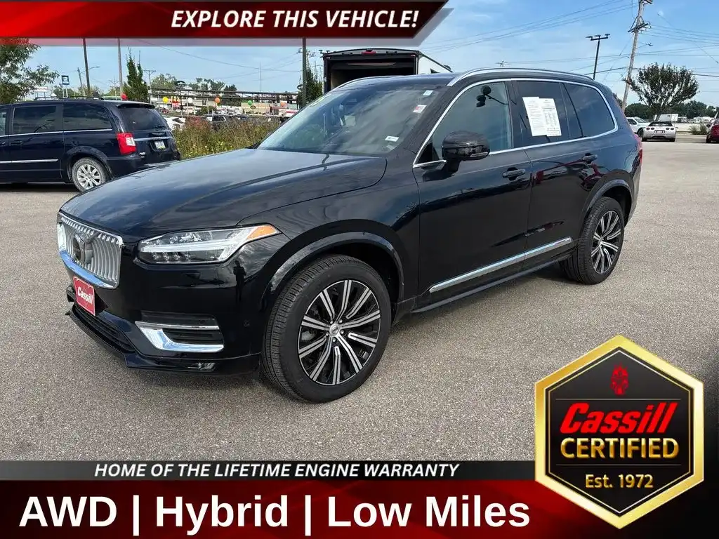 2025 Volvo XC90 B6 Plus Bright 7-Seater AWD's photo